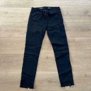 AG Stevie ankle, black, frayed step-hem